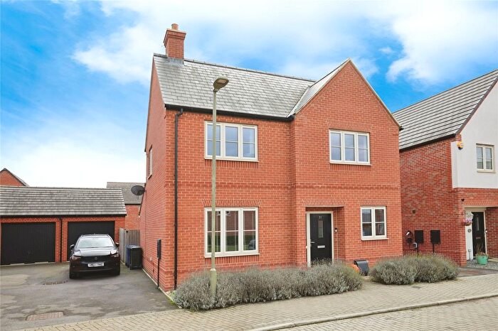 4 Bedroom Detached House For Sale In Bailey Road, Banbury, OX16