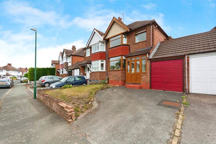 3 Bedroom Semi-Detached House For Sale In Greyfort Crescent, Solihull, West Midlands, B92
