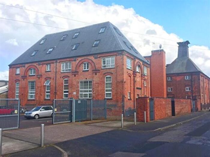 2 Bedroom Flat For Sale In Burgess Mill, Derby, DE22