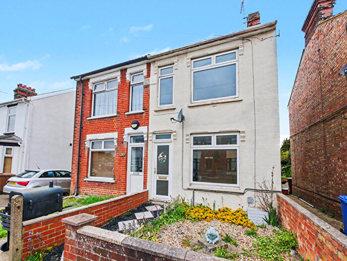 3 Bedroom Semi Detached House For Sale In Britannia Road, Ipswich, IP4