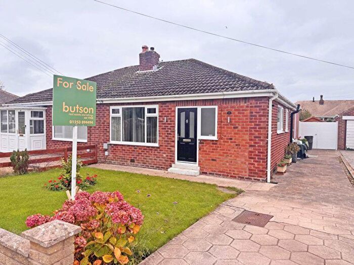 2 Bedroom Semi-Detached Bungalow For Sale In Kevin Avenue, Poulton-Le-Fylde, FY6