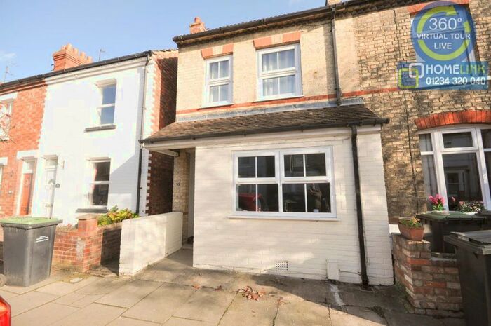 4 Bedroom Terraced House To Rent In Bower Street, Bedford, MK40