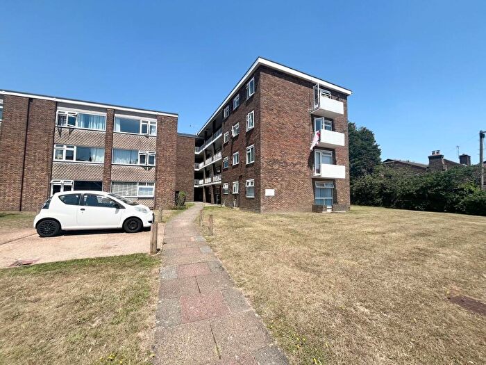 2 Bedroom Flat To Rent In Broadwater Street East, Worthing, BN14