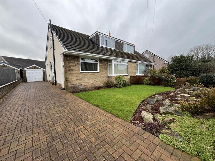 3 Bedroom Semi-Detached Bungalow For Sale In Westfield Lane, Wyke, Bradford, BD12