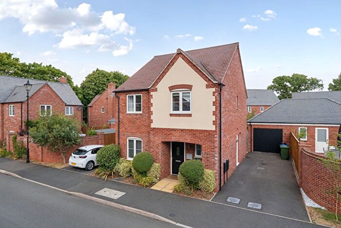 4 Bedroom Detached House To Rent In Sid Courtney Road, Tiddington, Stratford-Upon-Avon, CV37