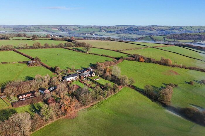 5 Bedroom Detached House For Sale In Bampton, Tiverton, Devon, EX16