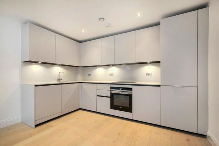 1 Bedroom Flat To Rent In Keswick Road, London, SW15