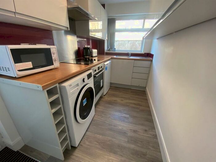 3 Bedroom Private Hall To Rent In Albion Street, Lancaster, LA1