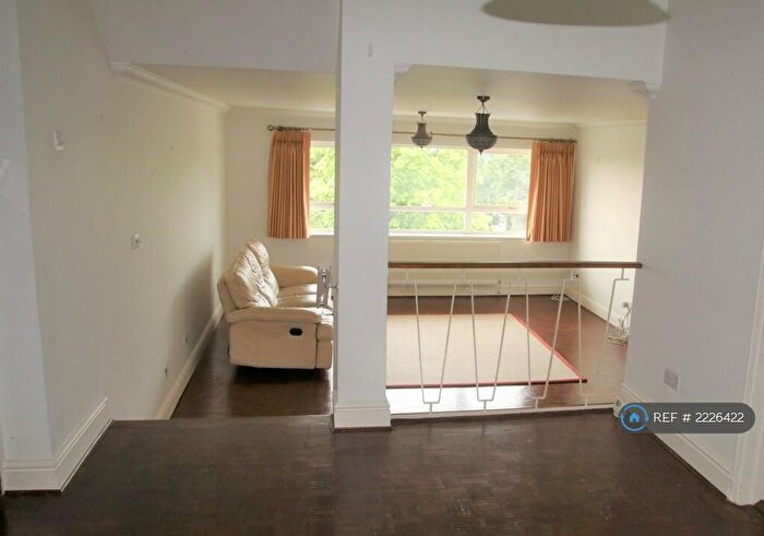 2 Bedroom Flat To Rent In Byron Hill Road, Harrow-On-The-Hill, HA2