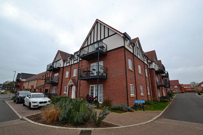2 Bedroom Apartment To Rent In Plover Crescent, Gilden Park, Harlow, Essex, CM17