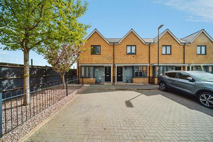 2 Bedroom End Of Terrace House For Sale In Wodell Drive, Wolverton, Milton Keynes, MK12