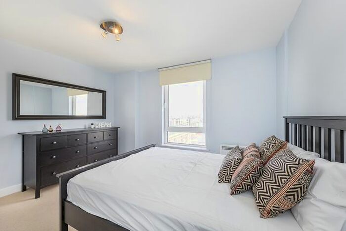 1 Bedroom Flat To Rent In Tarves Way, Greenwich, SE10