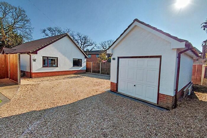 3 Bedroom Detached Bungalow For Sale In Verwood, BH31