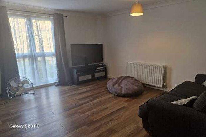 2 Bedroom Flat To Rent In Brighton Road, Purley, CR8