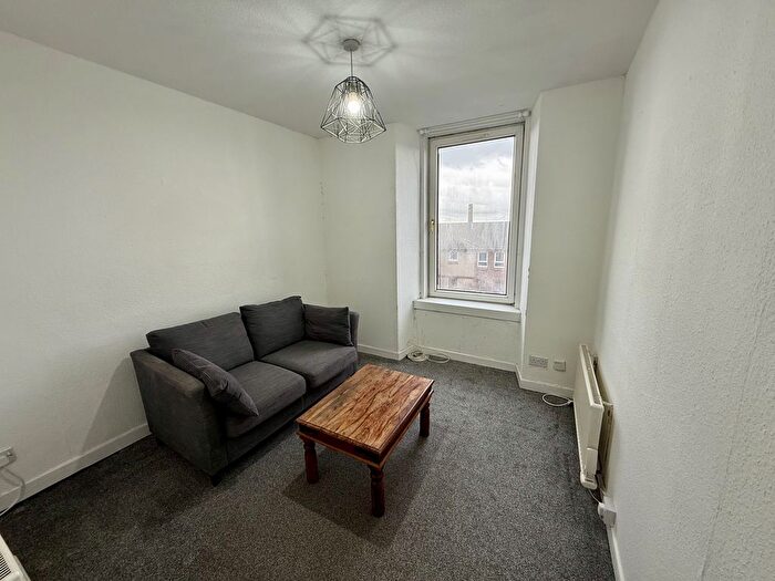 1 Bedroom Flat To Rent In Tannadice Street, Dundee, DD3