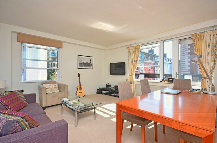 2 Bedroom Flat To Rent In Weymouth Street, Marylebone, London, W1W
