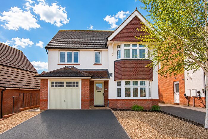 4 Bedroom Detached House For Sale In Woodland Drive, Exeter, EX2