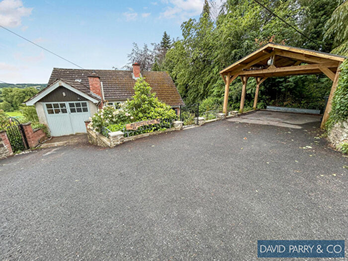 2 Bedroom Detached House For Sale In Hergest Road Kington, HR5