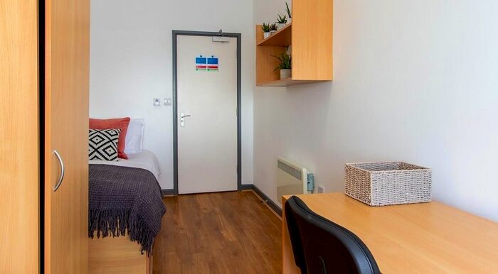 1 Bedroom Flat To Rent In Victoria Terrace, Aberystwyth, SY23