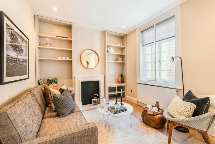 2 Bedroom Flat To Rent In Bourdon Street, London, W1K