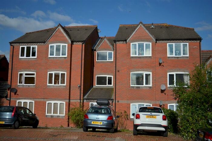 1 Bedroom Flat To Rent In Alexandra Way, Tividale, Oldbury B69