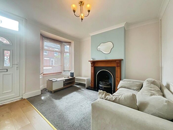2 Bedroom Terraced House To Rent In Newland Street West, Lincoln, LN1