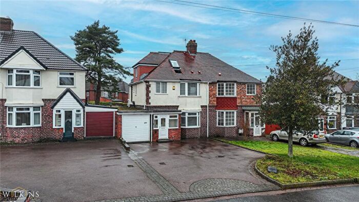 4 Bedroom Semi Detached House For Sale In Jockey Road, Sutton Coldfield, West Midlands, B73