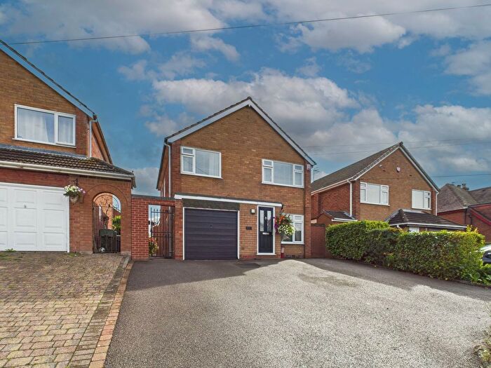 3 Bedroom Detached House For Sale In Old Birmingham Road, Marlbrook, Bromsgrove, B60