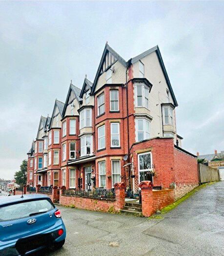 2 Bedroom Flat To Rent In Orielton, Temple Drive, Llandrindod Wells, Powys, LD1