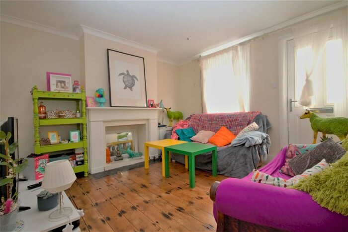 3 Bedroom Terraced House To Rent In Luton Road, Faversham, ME13