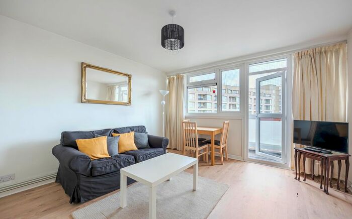 2 Bedroom Flat To Rent In Loughborough Street, London, SE11
