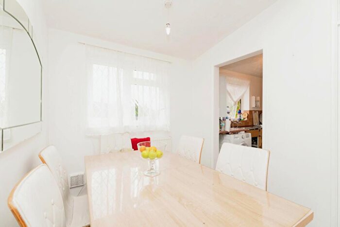 1 Bedroom Flat For Sale In Munnings Road, Norwich, Norfolk, NR7