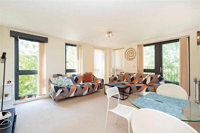 2 Bedroom Flat To Rent In Charcot Road, London, NW9