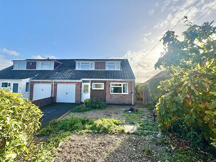 4 Bedroom Semi-Detached Bungalow For Sale In Grove Road, West Huntspill, TA9