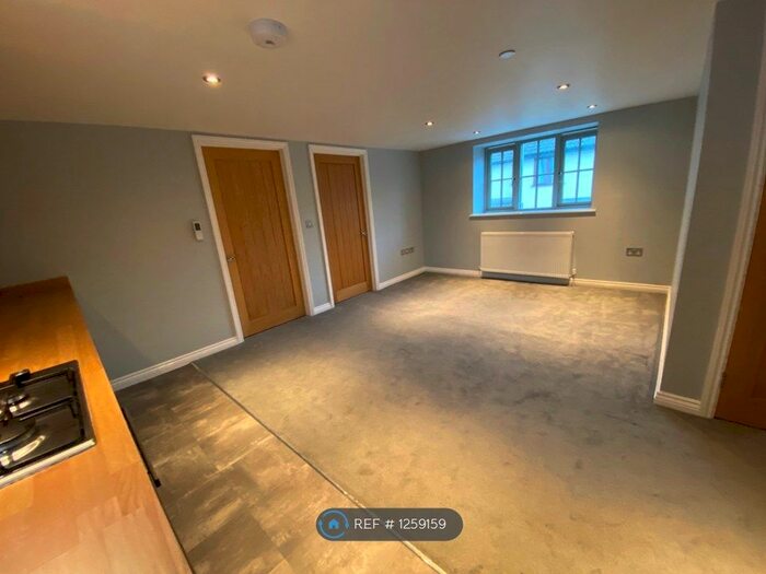 2 Bedroom Flat To Rent In Damory Street, Blandford Forum DT11