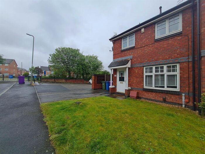 3 Bedroom Town House To Rent In Telary Close, Liverpool, L5