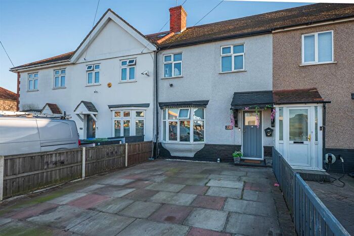 3 Bedroom Terraced House For Sale In Sherwood Park Avenue, Sidcup, DA15