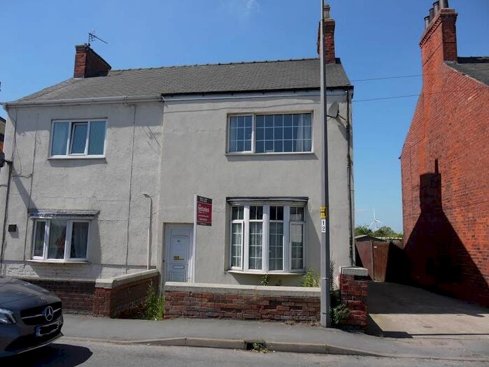 3 Bedroom Semi-Detached House To Rent In Station Road, Scunthorpe, DN17