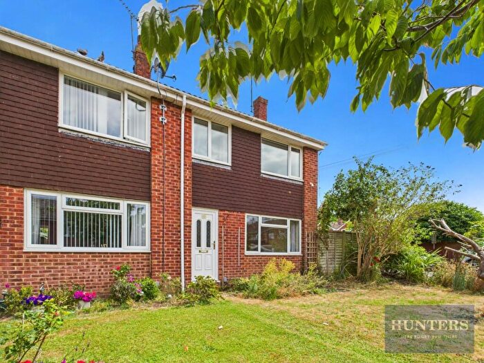 3 Bedroom Semi-Detached House To Rent In Broad Oak Way, Hatherley, Cheltenham, GL51