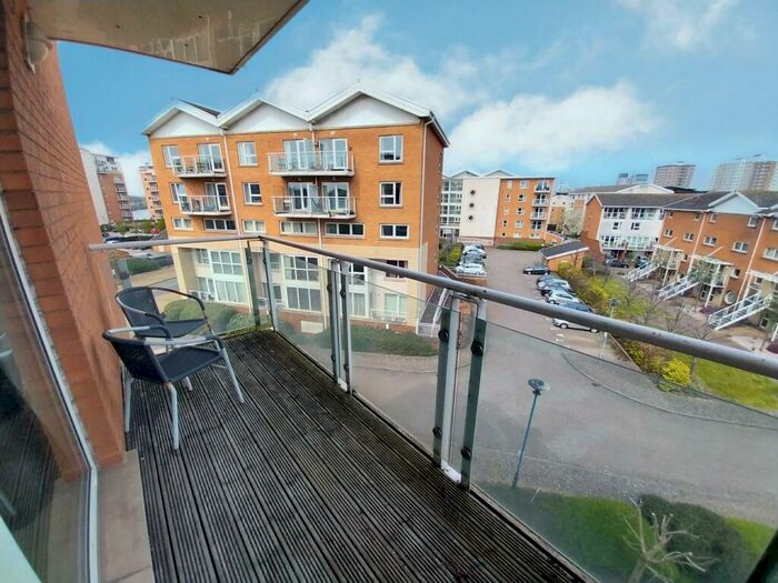 2 Bedroom Flat To Rent In Chandlery Way, Cardiff, CF10