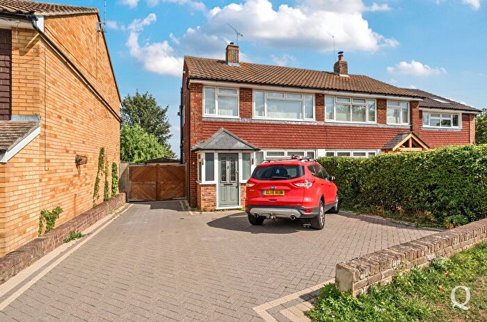 3 Bedroom Semi-Detached House For Sale In West Ridge, Sittingbourne, Kent, ME10