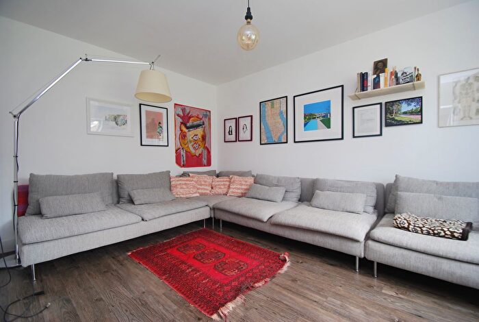 4 Bedroom Semi-Detached House To Rent In Whitaker Road, Combe Down, Bath, BA2