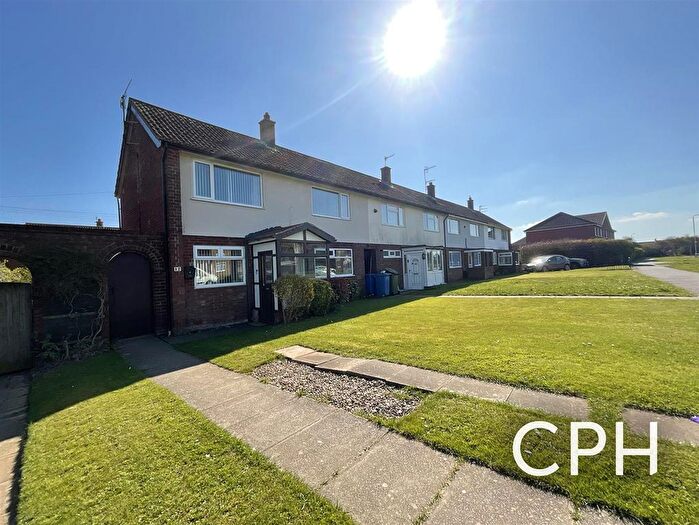 3 Bedroom Property For Sale In Eastway, Eastfield, Scarborough, YO11