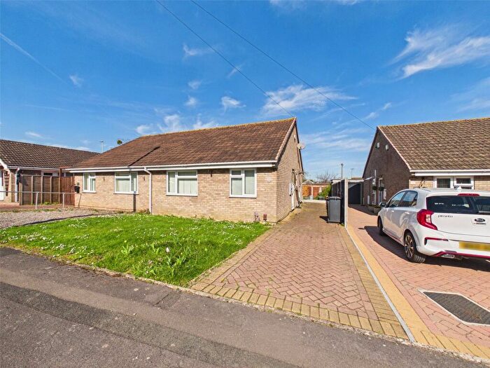 2 Bedroom Bungalow For Sale In Fern Lawn, Abbeydale, Gloucester, Gloucestershire, GL4
