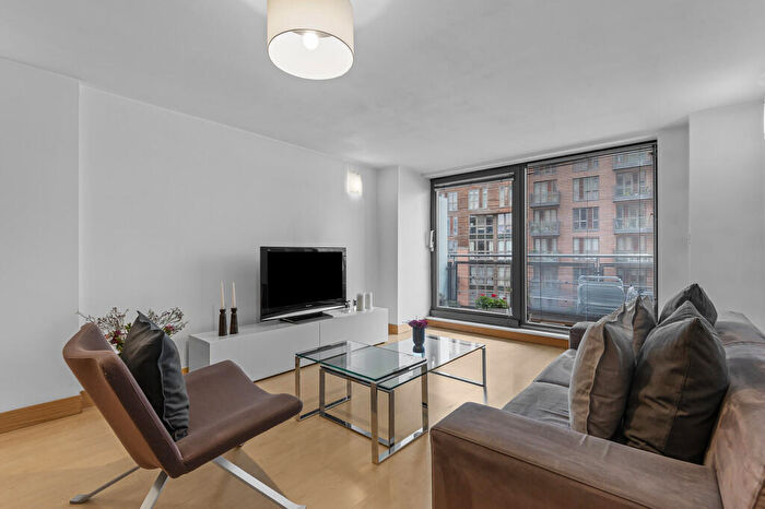 2 Bedroom Apartment For Sale In Blue, Little Neville St, LS1