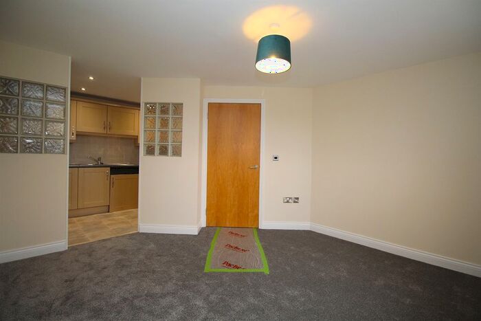 2 Bedroom Flat To Rent In Melton Road, Barrow Upon Soar, Loughborough, LE12