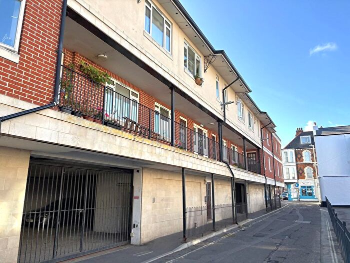 2 Bedroom Flat For Sale In Gloucester Mews, Weymouth Town Centre, Weymouth, DT4