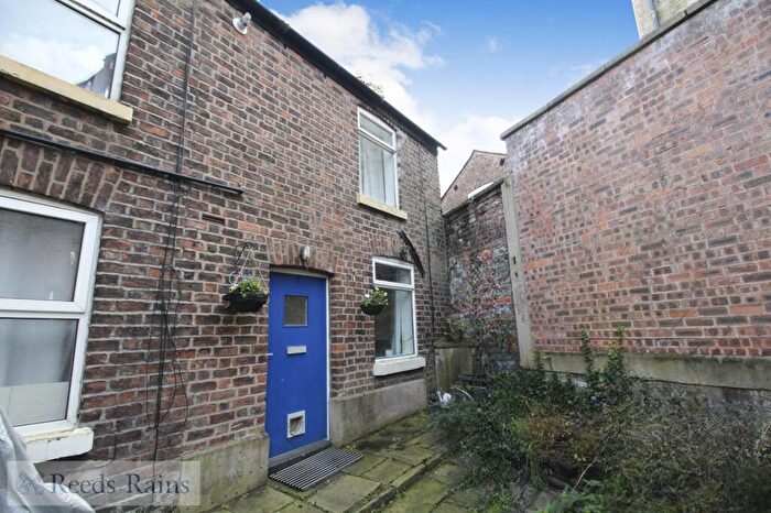 1 Bedroom Terraced House To Rent In Townley Place, Macclesfield, Cheshire, SK11