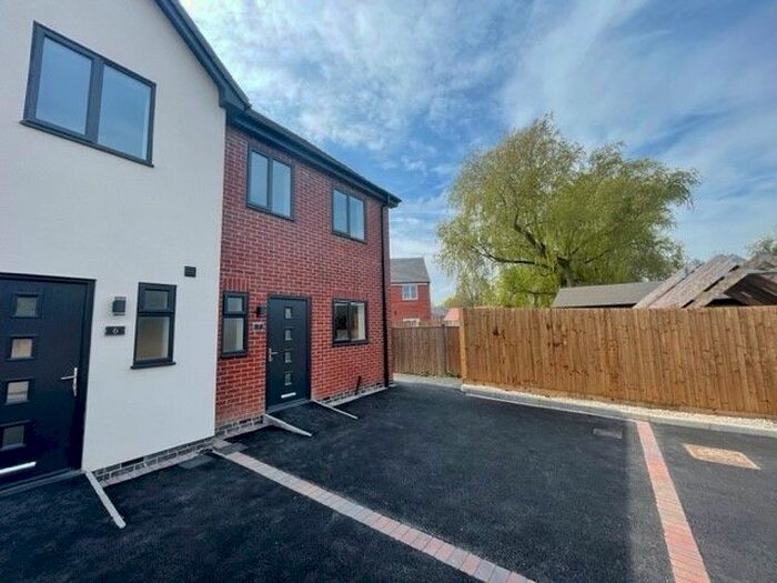 3 Bedroom End Of Terrace House To Rent In Barnes Wallis Close, Ripley, DE5