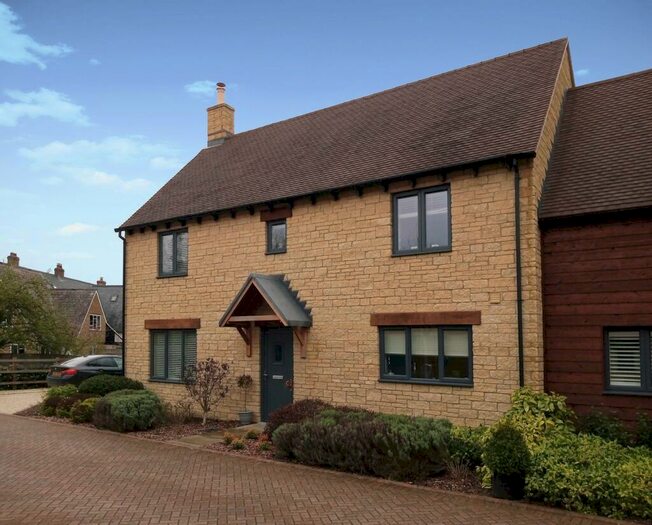 3 Bedroom Semi-Detached House For Sale In Park Farm Place, Witney, Oxfordshire, OX29